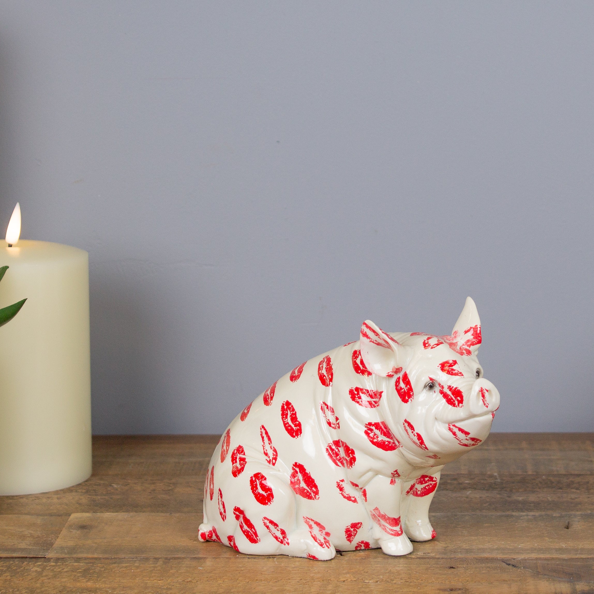 Kiss Print Pig Ornament B